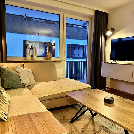 Liesl - Zell Am By Interhome * ツェル アム ゼー